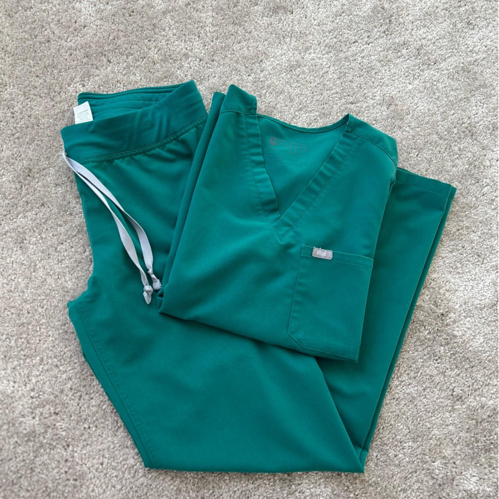 Figs Hunter Green Set